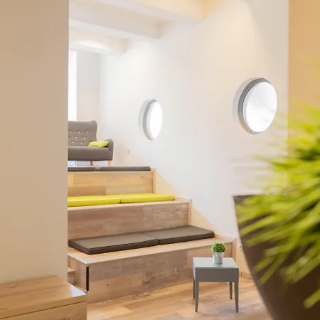 Ebertor - & מלון 3*