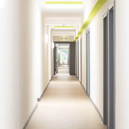 Ebertor - & מלון 3*