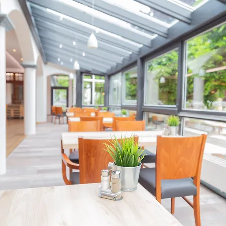 Ebertor - & מלון 3*