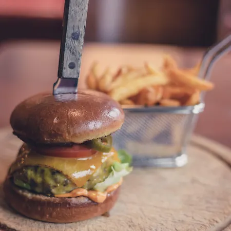 מלון Ebertor - & 3*