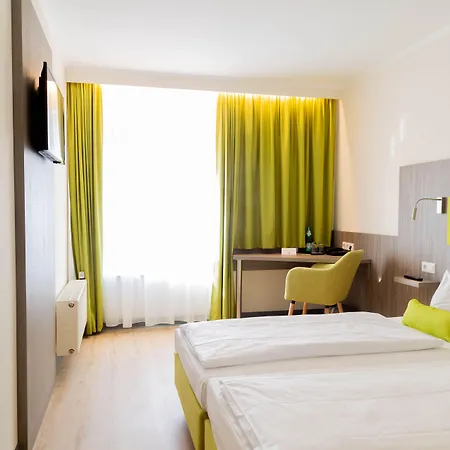 Ebertor - & בופארד