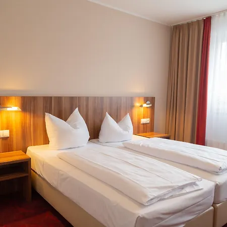 מלון Ebertor - & 3*