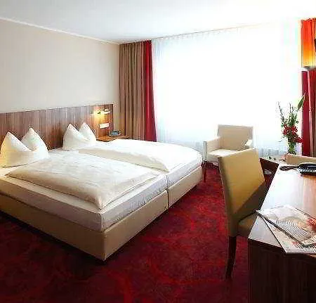 Ebertor - & מלון