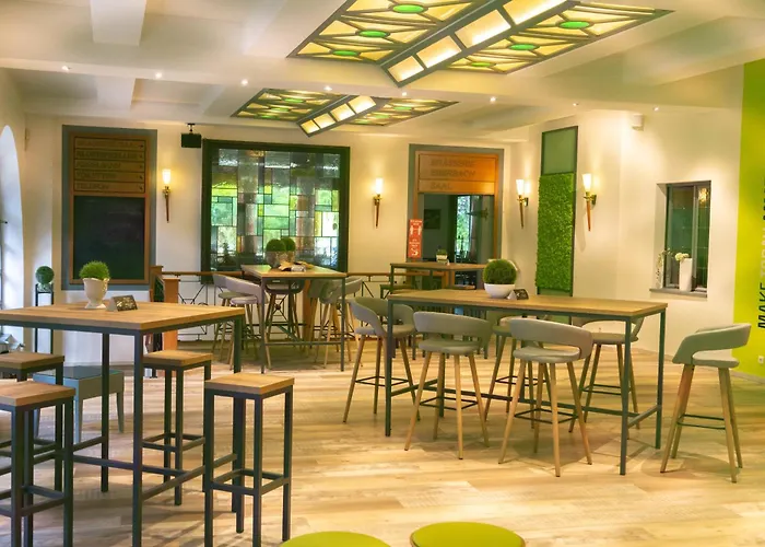 Ebertor - & Szálloda