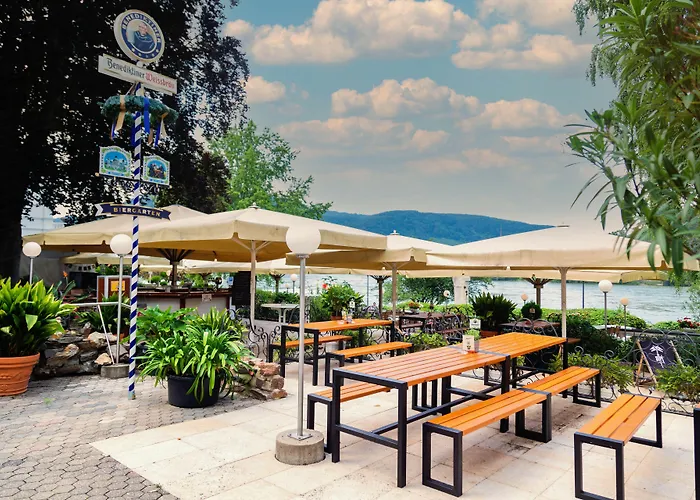 Ebertor - & 3* 博帕德