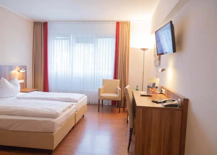 Ebertor - & Otel Boppard